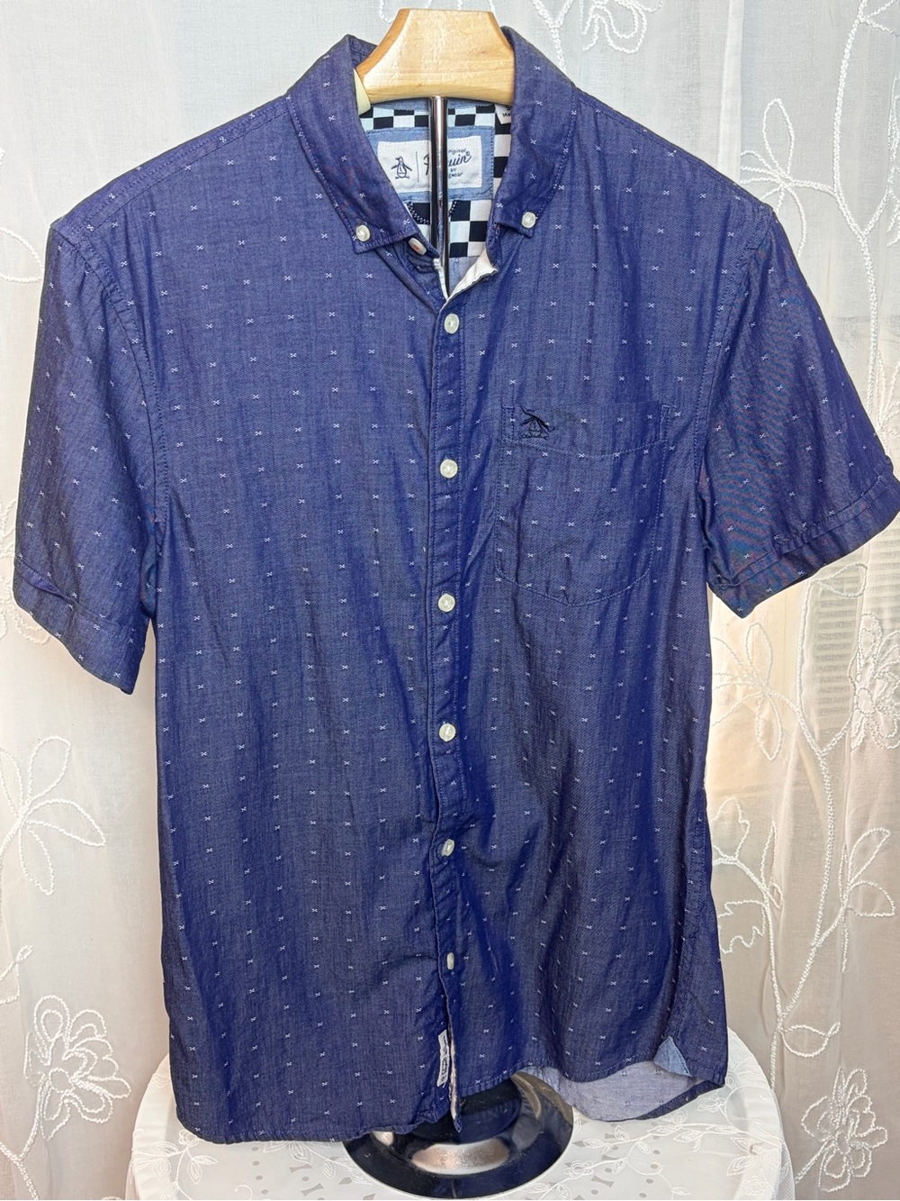 Men's Short-Sleeve Button-Up Shirt in Navy